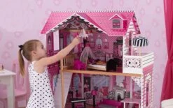 Poppenhuis Barbiehuis Amelia -Trendy Speelgoedwinkel poppenhuis barbiehuis kidkraft 65093 amelia 4